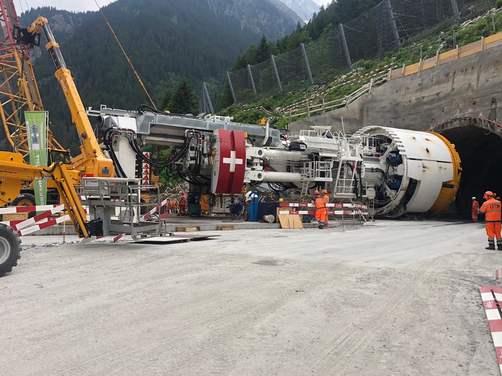 Verschub TBM Vorstollen 2 Röhre Gotthardtunnel 