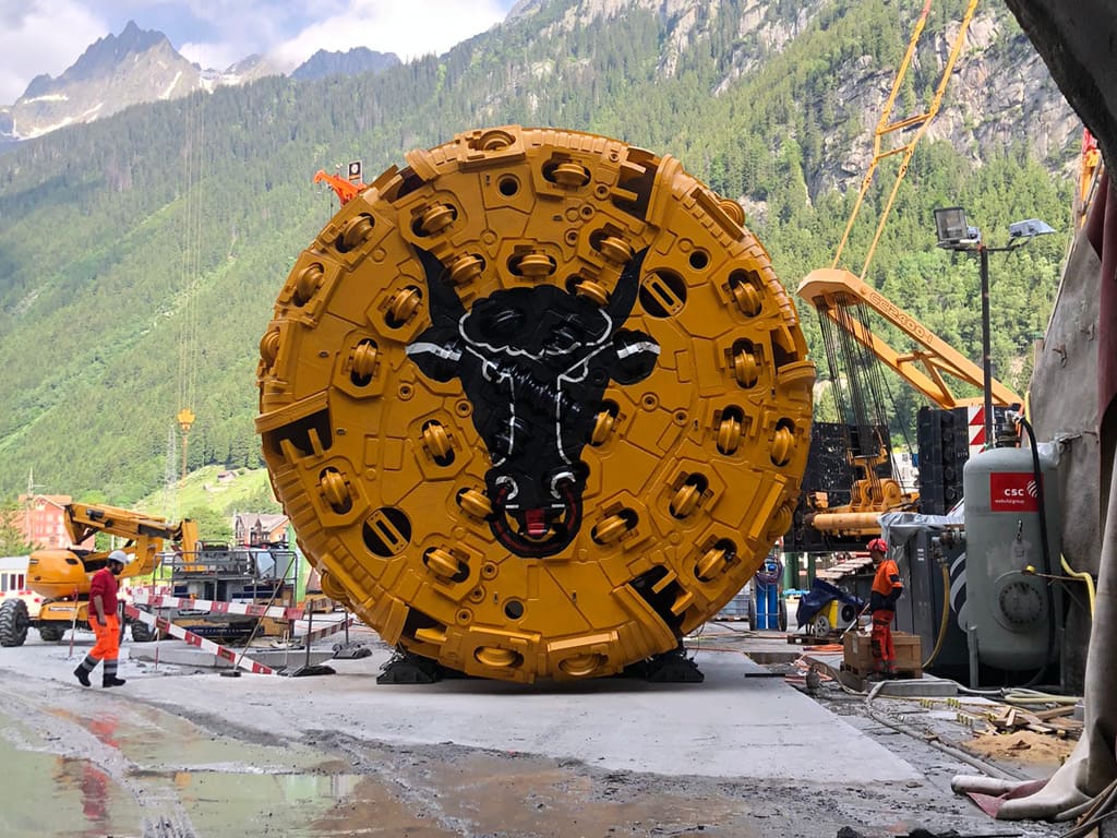 Verschub TBM Vorstollen 2 Röhre Gotthardtunnel 