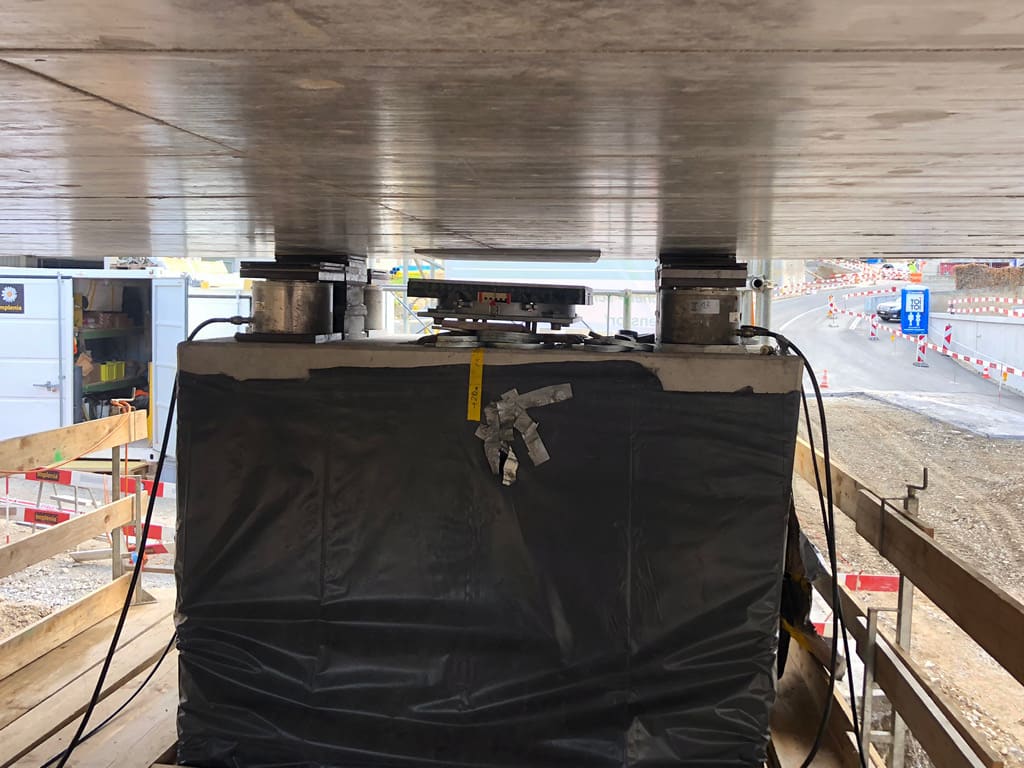 Einschub 1000 Tonnen Bahnbrücke 
