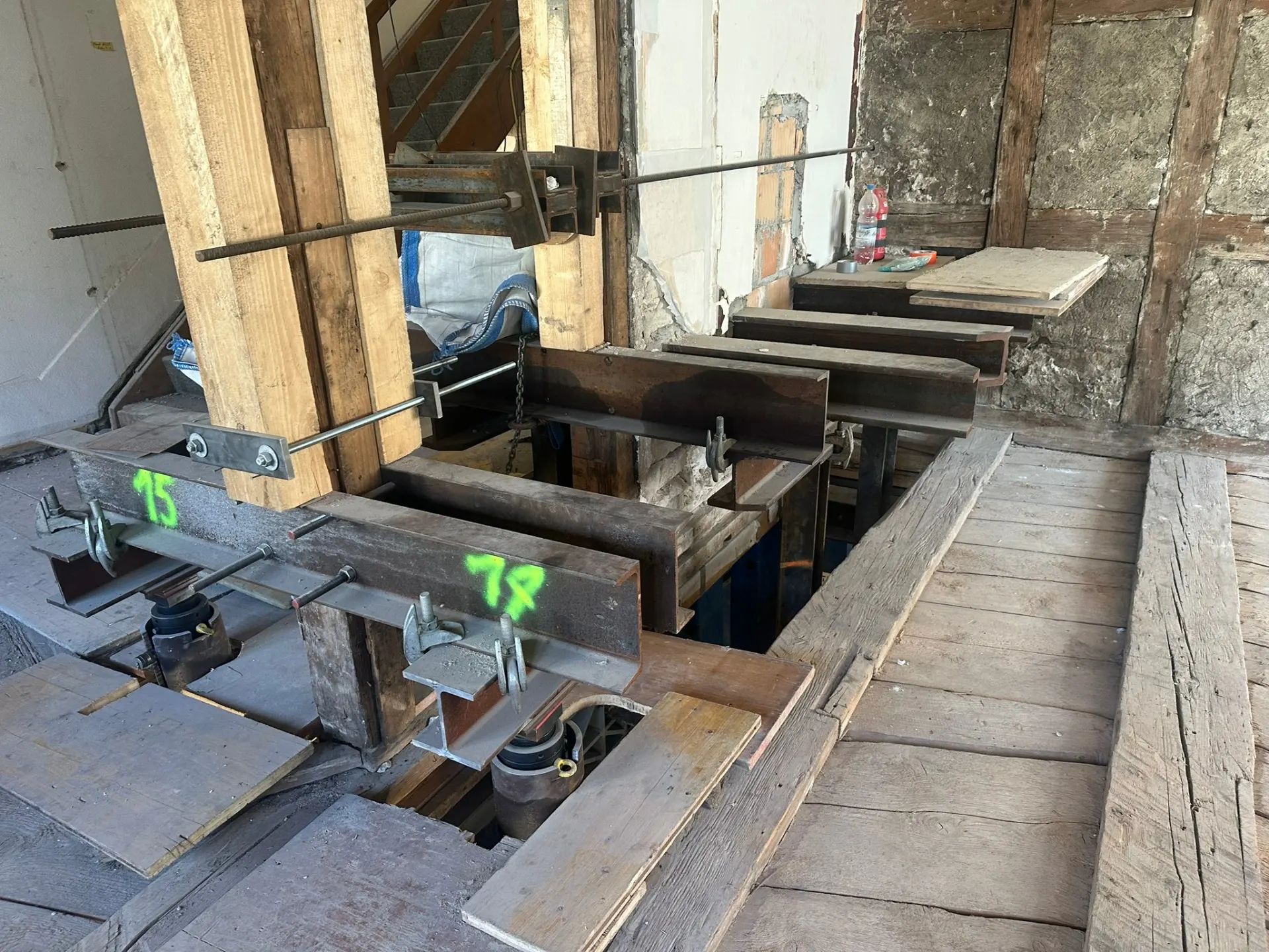 Horizontal ausrichten Denkmalgeschütztes Gebäude 